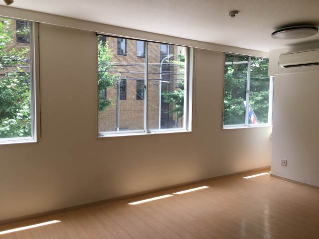 ��������� ëĮ�����ܱؤκ�������Υ١���������ߤβ���